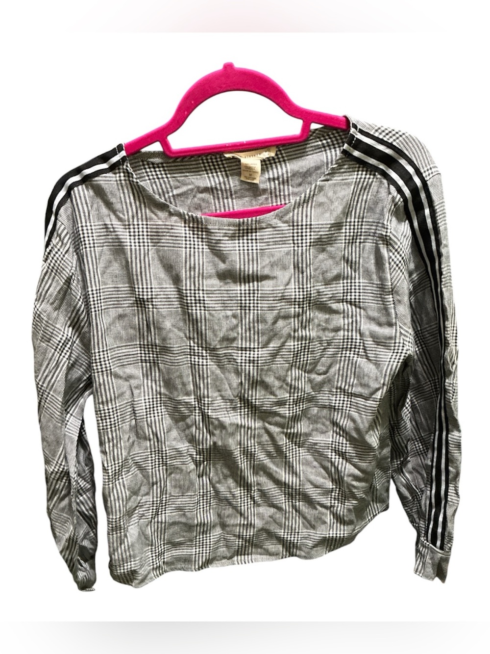 Plaid Gray Long-Sleeve Tee with Black Shoulder Stripes